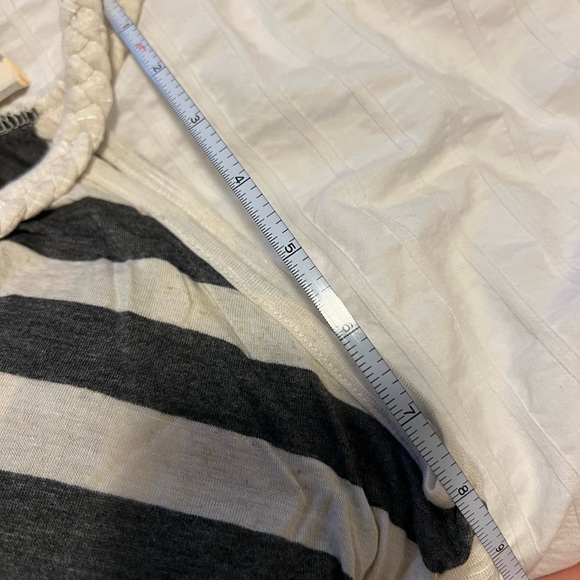 NWT, Mudd striped shirt with cutout shoulders - Picture 6 of 7